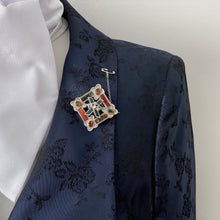 Charger l'image dans la galerie, Victorian Scottish Silver Citrine, Moonstone & Agate Brooch. St Andrews Cross and Crown Engraved Brooch. Antique Scottish Pebble Jewellery