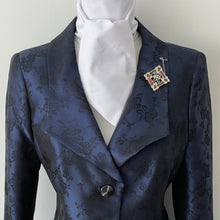 Charger l'image dans la galerie, Victorian Scottish Silver Citrine, Moonstone & Agate Brooch. St Andrews Cross and Crown Engraved Brooch. Antique Scottish Pebble Jewellery