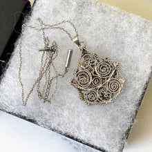 Carica l'immagine nel visualizzatore di Gallery, Antique Edwardian Silver Filigree & Coral Pendant Necklace. Victorian Arts and Crafts Sterling Silver Filigree Pendant On Original Chain