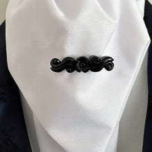 Charger l'image dans la galerie, Antique Victorian Whitby Jet Sweetheart Brooch. Carved Forget-Me-Not & Ribbon Bar Brooch. Alternative Antique Stock, Cravat, Tie Pin