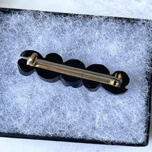 Charger l'image dans la galerie, Antique Victorian Whitby Jet Sweetheart Brooch. Carved Forget-Me-Not & Ribbon Bar Brooch. Alternative Antique Stock, Cravat, Tie Pin