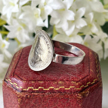 Charger l'image dans la galerie, Vintage Sterling Silver Coin Ring. Mens King George Thrupenny Bit Ring, 1936. Silver Maundy Money Ring. Unisex Large Finger Ring Size 9.75/T