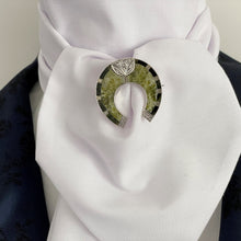 Carica l'immagine nel visualizzatore di Gallery, Antique Victorian Scottish Iona Marble Horseshoe Brooch. Rare Lucky Green Agate Engraved Sterling Silver Figural Brooch/Lapel Pin.