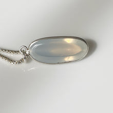 Cargar imagen en el visor de la galería, Antique Moonstone Pendant. Edwardian Sterling Silver 5.5ct Oval Moonstone Pendant Necklace. Minimalist Moonstone Pendant & Silver Box Chain
