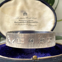 Cargar imagen en el visor de la galería, Vintage Floral Engraved Sterling Silver Bangle Bracelet. 1970s Sweetheart Bangle With Oversized British Hallmarks. Retro Statement Bracelet
