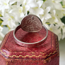 Charger l'image dans la galerie, Vintage Sterling Silver Coin Ring. Mens King George Thrupenny Bit Ring, 1936. Silver Maundy Money Ring. Unisex Large Finger Ring Size 9.75/T