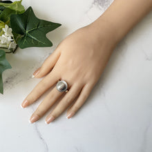 Charger l'image dans la galerie, Vintage Sterling Silver Coin Ring. Mens King George Thrupenny Bit Ring, 1936. Silver Maundy Money Ring. Unisex Large Finger Ring Size 9.75/T