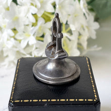 Cargar imagen en el visor de la galería, Georgian Steel Seal Fob With Fox Intaglio. Antique Armorial Coat Of Arms Carved Seal Fob Pendant. Georgian Heraldic Family Crest Wax Seal