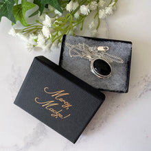 Cargar imagen en el visor de la galería, Vintage Sterling Silver Whitby Jet Locket Necklace. Puffy Photo Locket, Silver Curb Chain. Black Gemstone Locket. English Whitby Jet Jewelry