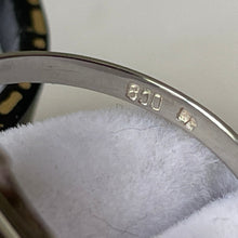 Lade das Bild in den Galerie-Viewer, Antique Art Deco Amethyst Silver Ring. Pointed Baguette Cut Purple Amethyst & White Topaz Gemstone Ring. 1920s Gemstone Ring, UK M, US 6.25