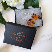 Lade das Bild in den Galerie-Viewer, Vintage Sterling Silver Baltic Amber Earrings. Marquise Beaded Dangle Drop Earrings. Honey & Cognac Mixed Amber Cluster Chandelier Earrings.