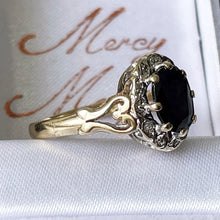 Lade das Bild in den Galerie-Viewer, Vintage 9ct Gold, Sapphire & Diamond Cluster Ring. Classic Sapphire Engagement Ring, Heart Setting. English Edwardian Revival Halo Ring.