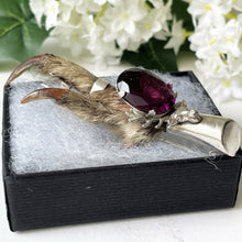 Lade das Bild in den Galerie-Viewer, Vintage 1940s Scottish Silver Grouse Foot Brooch. Sterling Silver & Amethyst Stag Head Claw/Talon, Hallmarked Glasgow. Silver Lapel/Kilt Pin