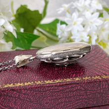 Carica l'immagine nel visualizzatore di Gallery, Vintage Art Nouveau Style English Silver Locket. Antiqued Sterling Silver Vinaigrette Style Pendant Necklace. Silver Openwork Locket & Chain