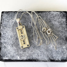Charger l'image dans la galerie, Vintage Sterling Silver Glasgow Rose Pendant Necklace. Art Nouveau, Rennie Mackintosh Scotland Pendant & Chain. Minimalist Silver Necklace.