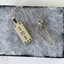 Charger l'image dans la galerie, Vintage Sterling Silver Glasgow Rose Pendant Necklace. Art Nouveau, Rennie Mackintosh Scotland Pendant & Chain. Minimalist Silver Necklace.