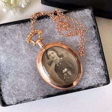 Lade das Bild in den Galerie-Viewer, Antique 9ct Rose Gold Picture Locket Necklace. English Edwardian Portrait Pendant, Chester 1915. Double Sided Glass Photo Pendant On Chain