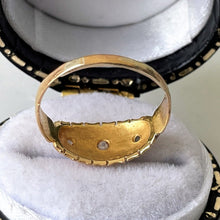 Carica l'immagine nel visualizzatore di Gallery, Antique Georgian 18ct Gold Mine Cut Diamond Ring. 3-Stone Diamond Bright Cut Daisy Band Ring. 18K Gold Small Antique Midi Pinky Ring
