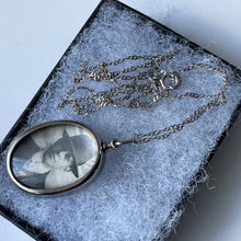 Carica l'immagine nel visualizzatore di Gallery, Vintage Art Deco Silver Picture Pendant Necklace. Peaky Blinders Style 1930s Gent's Photo Portrait Pendant On Sterling Silver Chain
