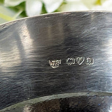 Carica l'immagine nel visualizzatore di Gallery, Vintage Art Deco Guilloche Engraved Sterling Silver Bangle. 1940s Wide Belt Style Bangle. English Silver Bangle Bracelet, Chester Hallmarks