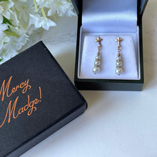 Carica l'immagine nel visualizzatore di Gallery, Vintage 9ct Gold Pearl Drop Earrings. Edwardian Style 3-Pearl Drop Earrings. Petite/Minimalist/Children's Cultured Pearl Dangle Earrings
