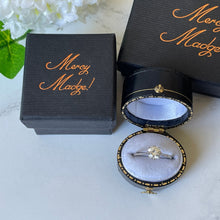 Carica l'immagine nel visualizzatore di Gallery, Vintage 9ct White Gold Simulated Diamond Solitaire Ring. 1-Carat CZ Crystal White Gemstone Ring. Art Deco Style Classic Engagement Ring