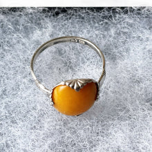 Carica l'immagine nel visualizzatore di Gallery, Antique Art Nouveau Butterscotch Amber 830 Silver Ring. Edwardian Period Ring. Egg Yolk Yellow Natural Amber Cabochon Ring. Size UK/M, US/6