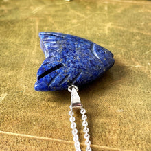 Carica l'immagine nel visualizzatore di Gallery, Carved Lapis Lazuli Sterling Silver Angelfish Pendant Necklace. Vintage Blue Lapis Figural Pendant. Large Tropical Angel Fish Pendant, Chain
