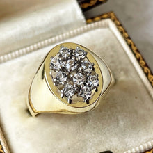 Carica l'immagine nel visualizzatore di Gallery, Vintage 18ct Gold Gemstone Set Signet Ring. Modernist White Spinel Dome Ring. Asian High Carat Yellow Gold Unisex Index/Pinky Finger Ring