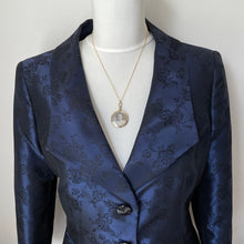 Carica l'immagine nel visualizzatore di Gallery, Edwardian Rolled Gold Picture Pendant With Portrait Photos. Antique Double Sided Glass Locket & Chain. Round Yellow Gold Locket Necklace.