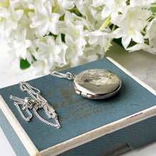 Cargar imagen en el visor de la galería, Vintage English Sterling Silver Round Locket Necklace. Floral Engraved Photo Locket & Curb Chain. Edwardian Retro Puffy Silver Locket