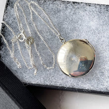 Cargar imagen en el visor de la galería, Vintage English Sterling Silver Round Locket Necklace. Floral Engraved Photo Locket & Curb Chain. Edwardian Retro Puffy Silver Locket