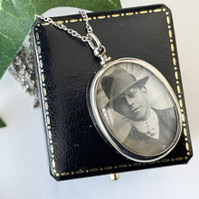 Carica l'immagine nel visualizzatore di Gallery, Vintage Art Deco Silver Picture Pendant Necklace. Peaky Blinders Style 1930s Gent's Photo Portrait Pendant On Sterling Silver Chain