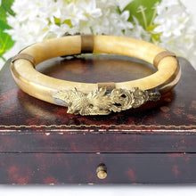 Carica l'immagine nel visualizzatore di Gallery, Antique Chinese Yellow Jade Dragon & Phoenix Bangle. Gold Metal Clad Qing Dynasty Nephrite Jade Bangle. Old Tibet Bangle Bracelet