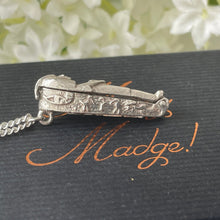 Carica l'immagine nel visualizzatore di Gallery, Vintage Sterling Silver Sarcophagus & Mummy Pendant On Chain. Rare 1960s "Nuvo" Tutankhamen Pendant/Large Charm. Egyptian Revival Jewellery