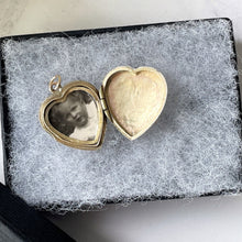 Carica l'immagine nel visualizzatore di Gallery, Antique Edwardian 9ct Gold Heart Locket Pendant. Floral Engraved 9ct Gold Back & Front Photo Locket. Antique Yellow Gold Love Heart Locket