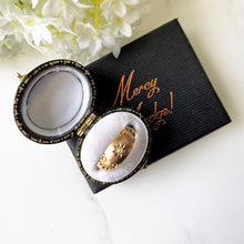 Carica l'immagine nel visualizzatore di Gallery, Antique 9ct Gold Old Mine Cut Diamond Ring, Chester 1903. Edwardian Star Set Solitaire Diamond Band Dome Ring. Yellow Gold Gypsy Ring