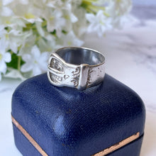 Carica l'immagine nel visualizzatore di Gallery, Vintage Sterling Silver Buckle Ring, Boxed. English Engraved Wide Band Silver Ring Hallmarked 1971. Retro Statement Ring Size UK/Q.5, US 8.5