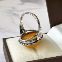 Carica l'immagine nel visualizzatore di Gallery, Vintage Butterscotch Amber Sterling Silver Ring. 1930's Art Deco Ring. Egg Yolk Yellow Natural Baltic Amber Cabochon Ring. Size UK/N.5 US/7