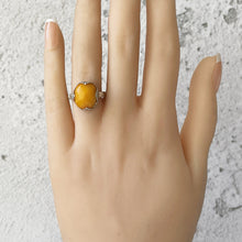 Carica l'immagine nel visualizzatore di Gallery, Antique Art Nouveau Butterscotch Amber 830 Silver Ring. Edwardian Period Ring. Egg Yolk Yellow Natural Amber Cabochon Ring. Size UK/M, US/6