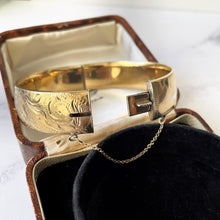 Carica l'immagine nel visualizzatore di Gallery, Vintage 22ct Gold On Silver Engraved Bangle, Boxed. British Hallmarked 1966 Sterling Silver Hinged Cuff Wide Bracelet