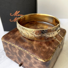 Carica l'immagine nel visualizzatore di Gallery, Vintage 22ct Gold On Silver Engraved Bangle, Boxed. British Hallmarked 1966 Sterling Silver Hinged Cuff Wide Bracelet