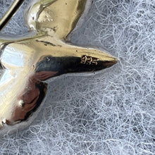 Carica l'immagine nel visualizzatore di Gallery, Antique Silver Paste Diamond & Ruby Swallow Brooch, Germany. Victorian/Edwardian Figural Love Bird Brooch. Antique Sweetheart Jewelry