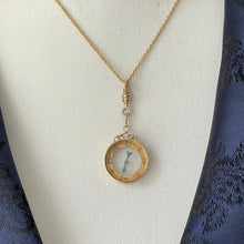 Carica l'immagine nel visualizzatore di Gallery, Antique 9ct Gold Compass & Dog-Clip Pendant Fob. Lady's Edwardian Gold Fob Charm, Hallmarked 1909. Antique 9ct Yellow Gold Necklace Pendant.