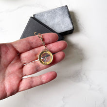 Carica l'immagine nel visualizzatore di Gallery, Antique 9ct Gold Compass & Dog-Clip Pendant Fob. Lady's Edwardian Gold Fob Charm, Hallmarked 1909. Antique 9ct Yellow Gold Necklace Pendant.