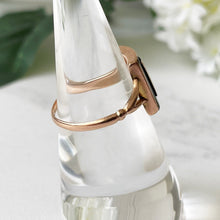 Load image into Gallery viewer, Art Deco 1934 Chester 9ct Gold Signet Ring. Vintage Rose Gold & Black Agate Baguette Ring. Initial 'M' Antique Gothic Signet Ring. Sz L/5.75