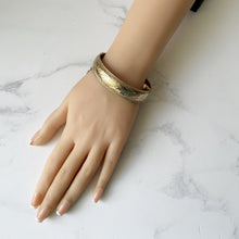 Carica l'immagine nel visualizzatore di Gallery, Vintage 1967 Harrods Of London Hard Gold Plated Sterling Silver Bracelet. Edwardian Style Engraved English Oak Leaf Gold Bangle Bracelet.