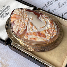 Cargar imagen en el visor de la galería, Massive Antique 10ct Gold Bacchante Cameo Brooch. Museum Quality Italian Carved Shell Cameo. 10K Gold Edwardian/Victorian Cameo Brooch c1900