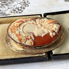 Cargar imagen en el visor de la galería, Massive Antique 10ct Gold Bacchante Cameo Brooch. Museum Quality Italian Carved Shell Cameo. 10K Gold Edwardian/Victorian Cameo Brooch c1900