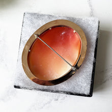 Cargar imagen en el visor de la galería, Massive Antique 10ct Gold Bacchante Cameo Brooch. Museum Quality Italian Carved Shell Cameo. 10K Gold Edwardian/Victorian Cameo Brooch c1900